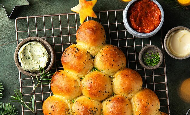 Fluffiges Kräuter-Zupfbrot